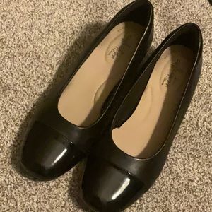 Low heeled slip on shoes